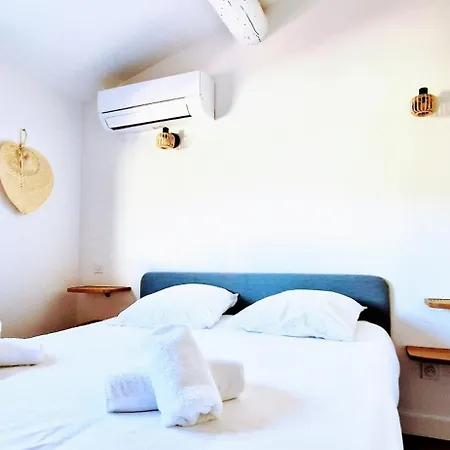 Apartment Terrasse - Hyper Centre - 2 - Parking Gratuit - Calme & Lumineux - Arrivee Autonome Marseilles