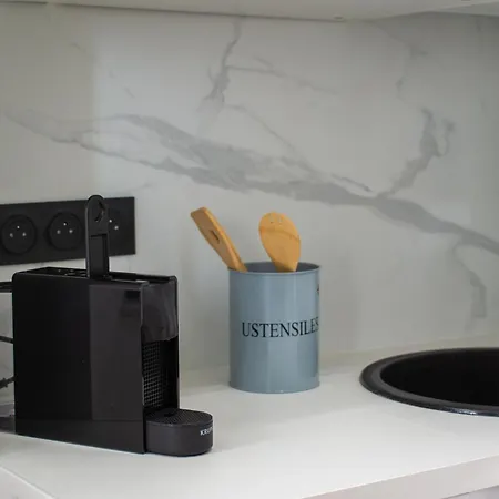Apartment Equipe 3 Chambresterrasse Du Port