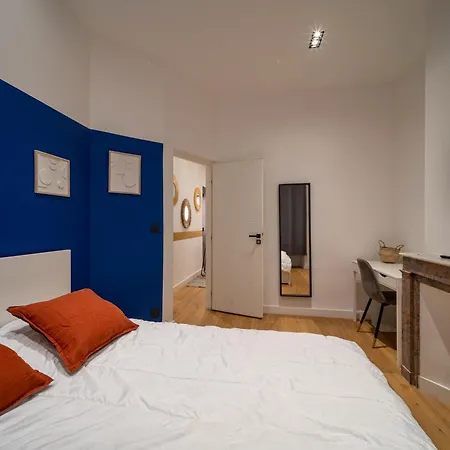 Apartment Equipe 3 Chambresterrasse Du Port Marseille