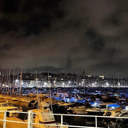 T2 Vue Catalans - Netflix - Velodrome Marseille
