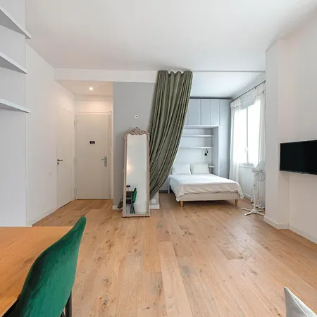 Apartment Architecte Catalans- Bord De