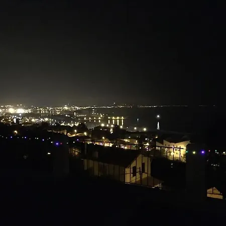 Superbe Terrasse Avec Vue Panoramique Sur La Marseille