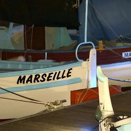 Les Mats Du Port