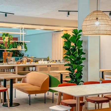 Hotell Kyriad Palais Des Congres - Velodrome - Ibis Styles A Partir Du 13 Mai 2025 Marseille