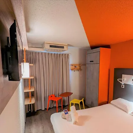 Ibis Budget Vieux Port 2*