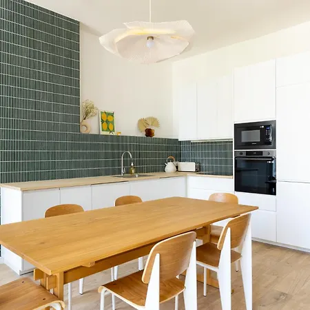 90m2 Design, Calme, Wifi, Clim, Netflix * Marseille
