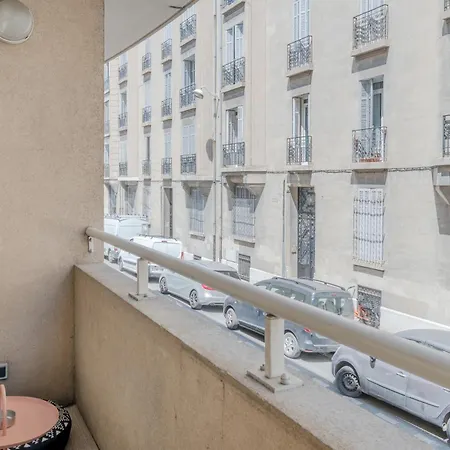 T2 Avec Balcon - Chaves * Marseille