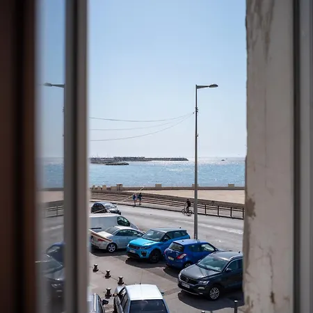 4 Couchages Bord De Pointe Rouge * Marseille