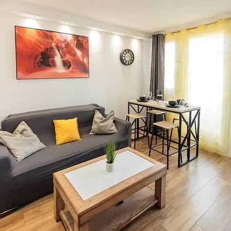 Le Saphir Proche Catalans Appartement *