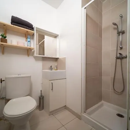 Apartment Hyper Centre Avec Terrasse 5 Min Vieux Port *
