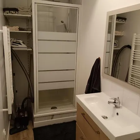 T2 Prive Proche Gare Apartment