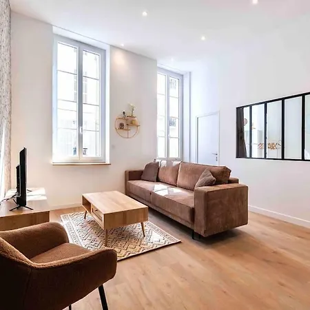Vieux Port, Ferreol 6eme, 8 Personnes * Marseille