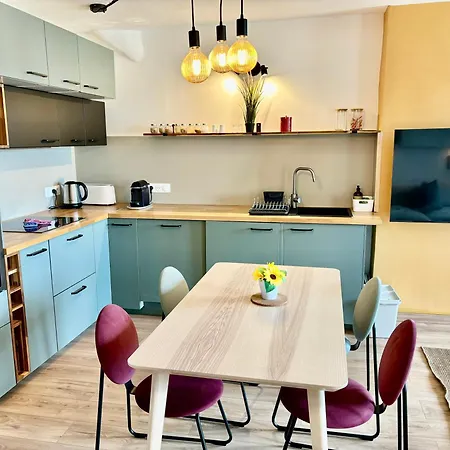 Renove Avec Balcon A La Joliette Apartment *