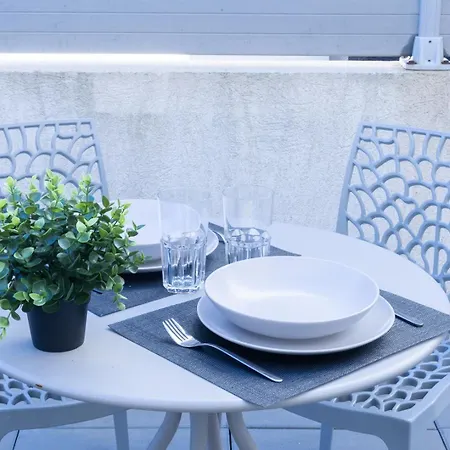 Le Cosy De La Pointe Rouge Apartment *