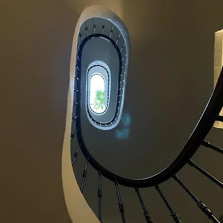 Beautiful - Center