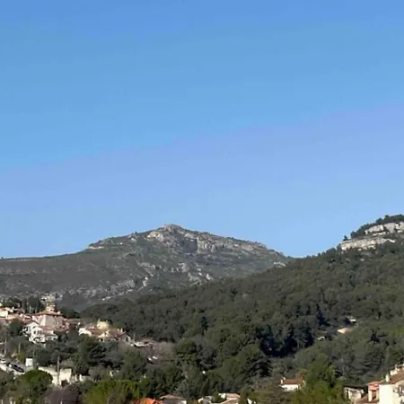T2 Calme , Climatise Et Piscine Privee * Marseille