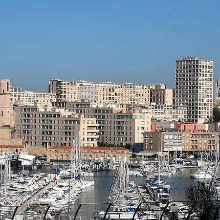 Apartment Spacieux Et Confort, Entre Vieux-port Et Pharo