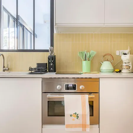 Apartment Petit Jaune, T2 Centre Avec Balcon Marseille