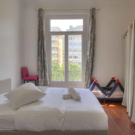 De Caractere Avenue Du Prado 4 Apartment