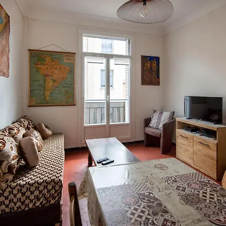 Bright In Apartment Marseille