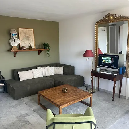 Apartment Les Toits De Marseille