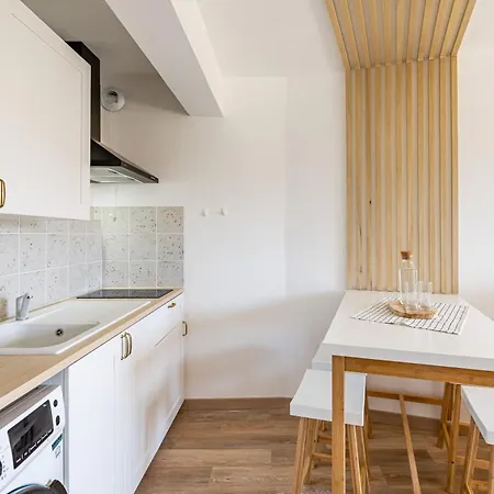 St Charles : Confortable+ Balcon