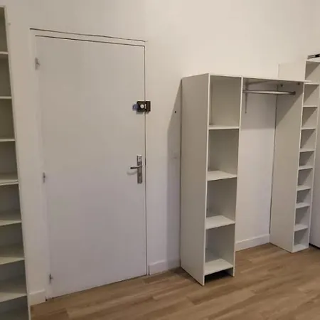 Joli Meuble Tres Calme 15mn Des Plages Et Wifi Gratuit Apartment