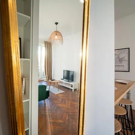 Apartment Equipe Vieux Port 4 Couchages