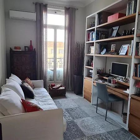 Apartment Le Cocon De Chris - Petit Bijou Au Calme Avec Vue Notre-dame De La Garde