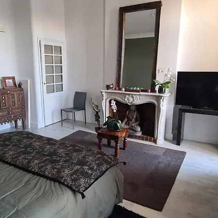 Apartment Le Cocon De Chris - Petit Bijou Au Calme Avec Vue Notre-dame De La Garde *