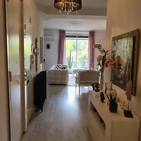 Apartment Le Cocon De Chris - Petit Bijou Au Calme Avec Vue Notre-dame De La Garde