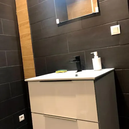 Appartement Neuf Et Moderne Face Gare St Charles