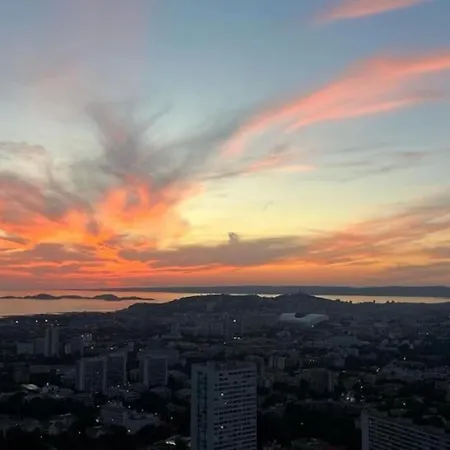 Superbe 2 Avec Vue Sur La Et La Montagne Apartment