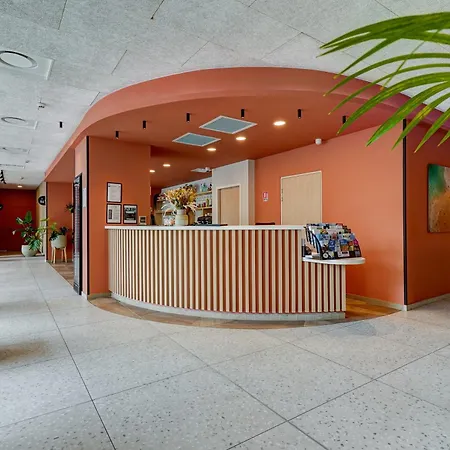 Kyriad Palais Des Congres - Velodrome - Ibis Styles A Partir De Juin 2025 Hotel Marseille