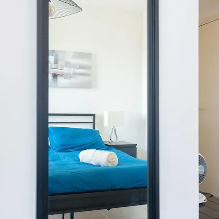 Apartment T2 Entre Plage Et Centre Ville-terrasse/parking Marseille
