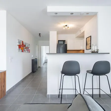 T2 Entre Plage Et Centre Ville-terrasse/parking *