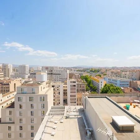 Apartment T2 Entre Plage Et Centre Ville-terrasse/parking Marseille
