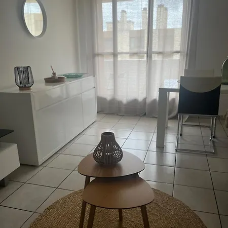 T3 Proche Metro -draps Et Serviettes Inclus * Marseille