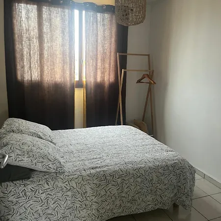 T3 Proche Metro -draps Et Serviettes Inclus *
