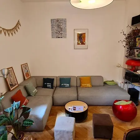 Apartment Agreable Maison De Avec Patio *