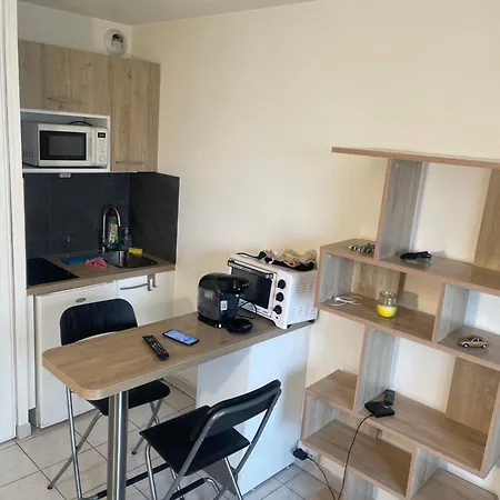 Apartment Avec Place De Parking A La Timone Marseille