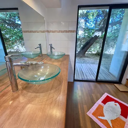 D'architecte Tout Confort, Piscine & Jardin * Marseille