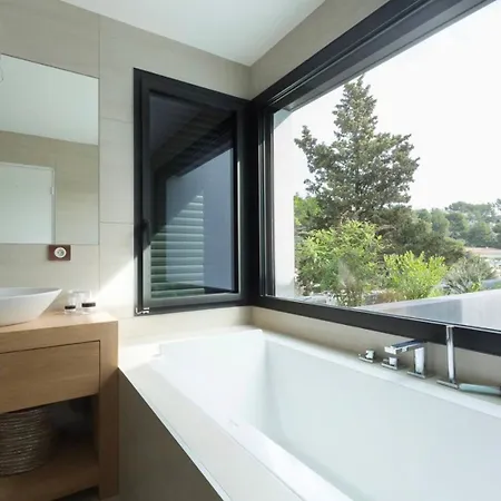Villa Magnifique D'architecte & Piscine A Debordement