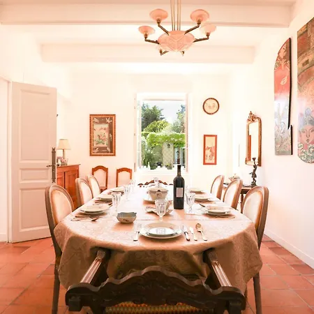 Holiday home Bastide Les Oreades - De Luxe Marseille