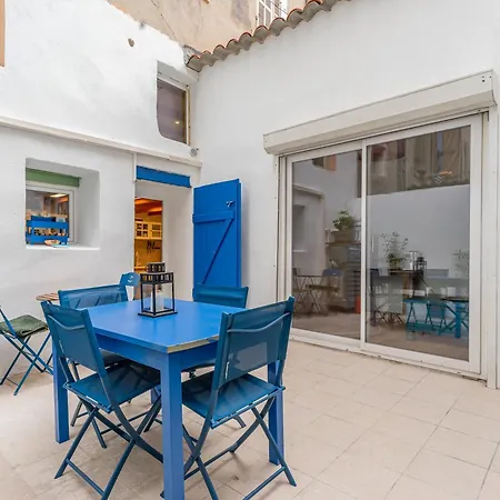 Duplex 4 Pers. Centre Avec Cour Privee Ensoleillee Apartment