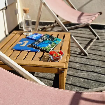 Terrasse - Hyper Centre - 2 - Parking Gratuit - Calme & Lumineux - Arrivee Autonome Marseilles
