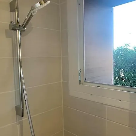 Joli Proche De La Apartment