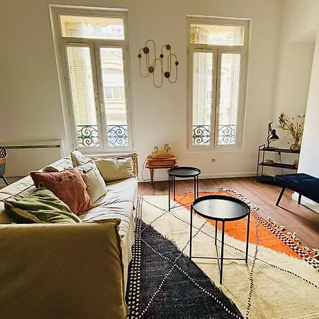 Grand T4 Au Coeur De Apartment