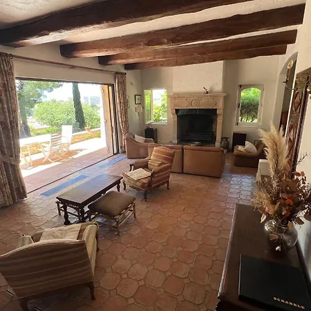 Le Mas Du Grand Pin, Terrasse Vue Baie De Villa *