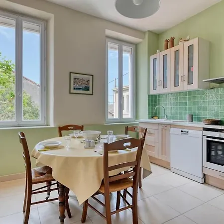 Apartment T3 Climatise A La Capelette *